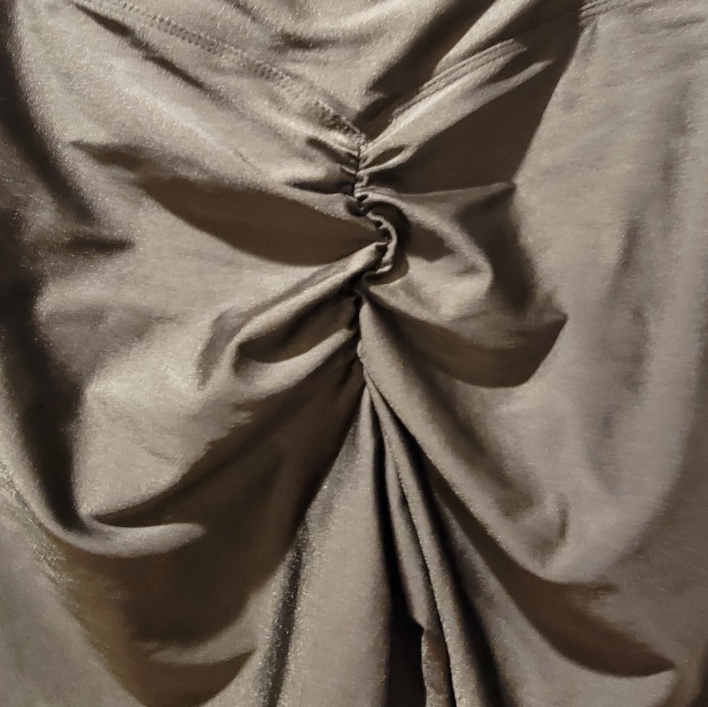 NWT Torrid Olive Workout Leggings Size 1X - Picture 4 of 6
